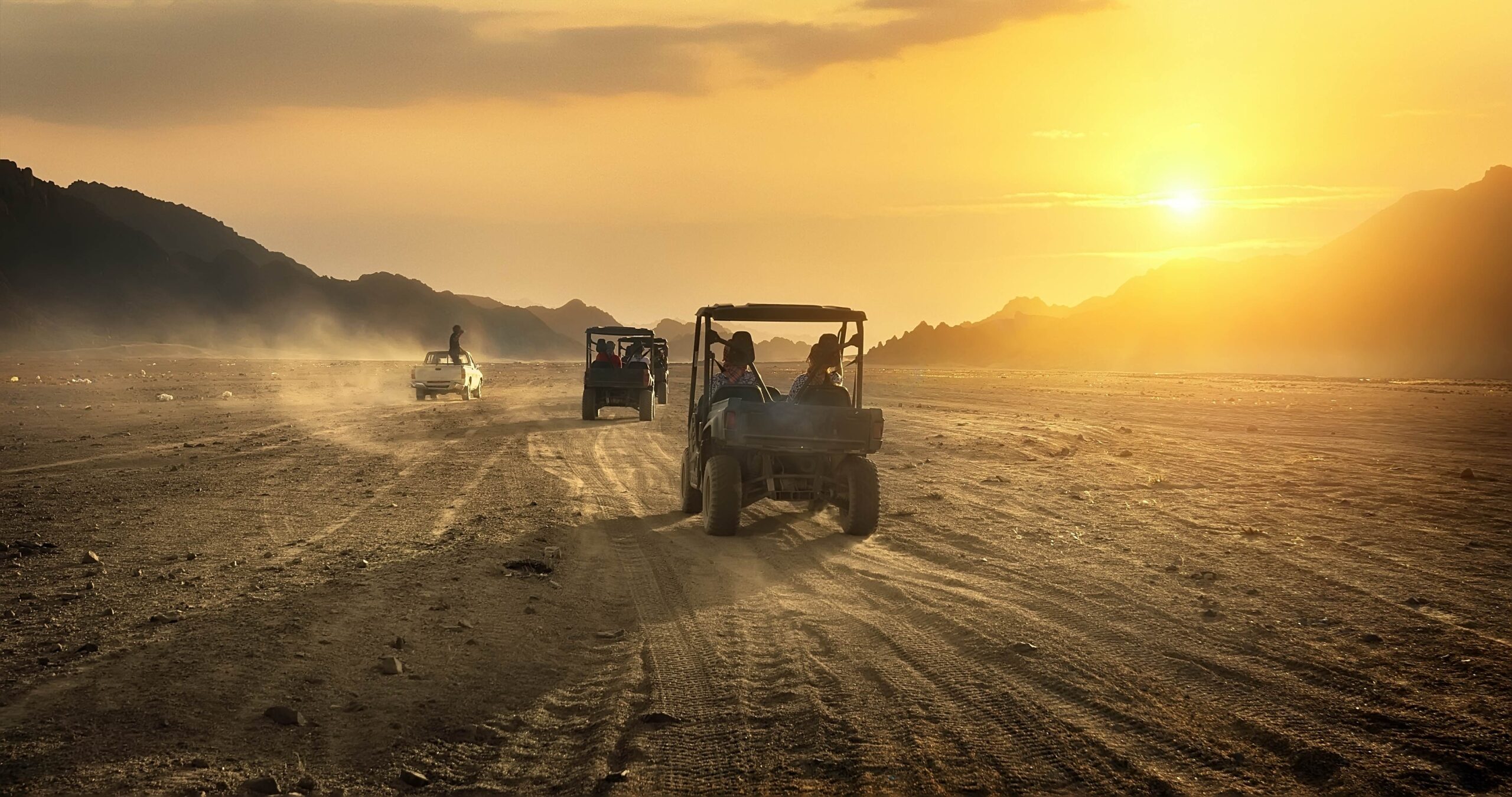 Rev Up Your Adventure: Unleash the Thrill of Dune Buggy Rides in Dubai